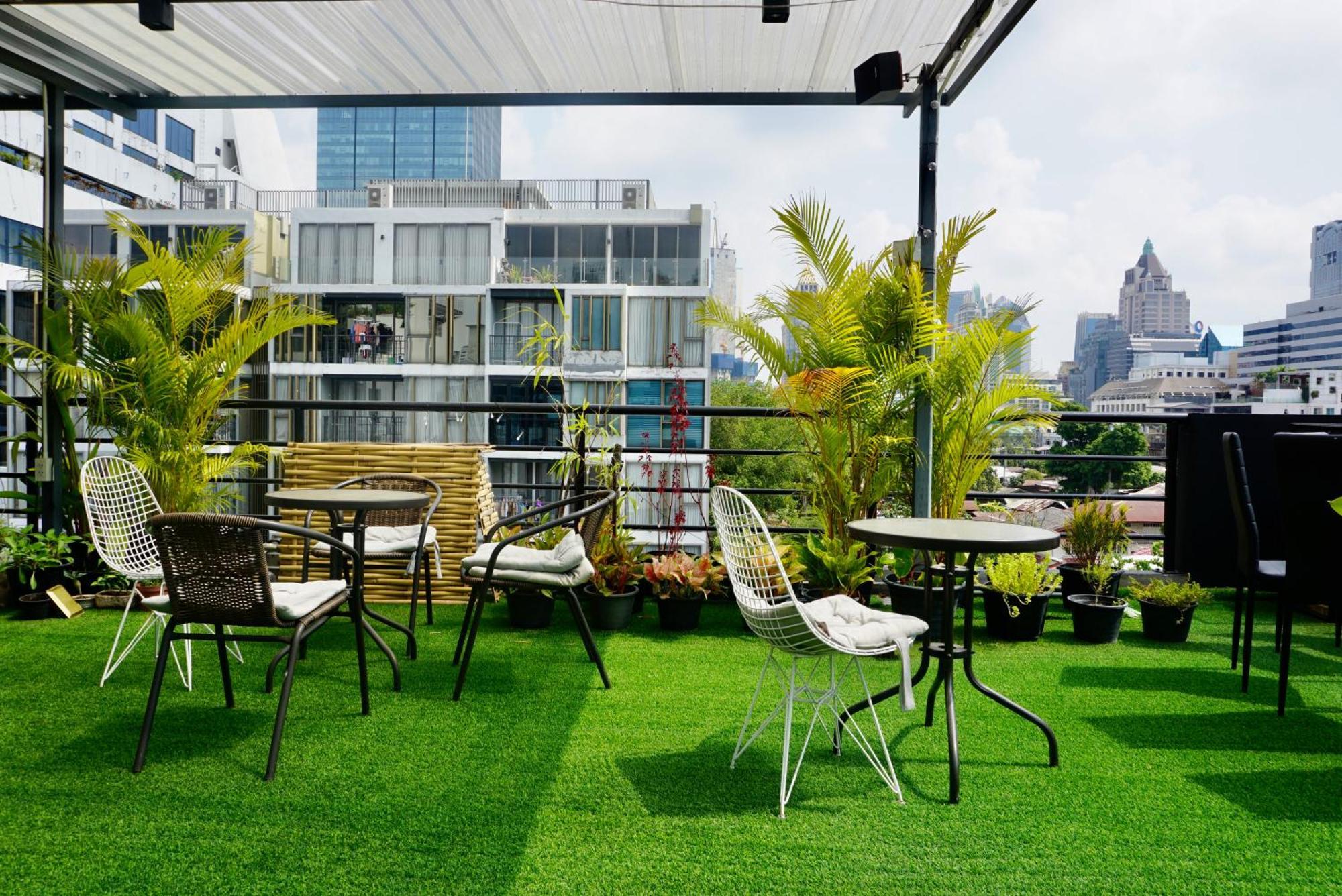Hash With Unique Chill Design At Silom Soi 3 Apartment